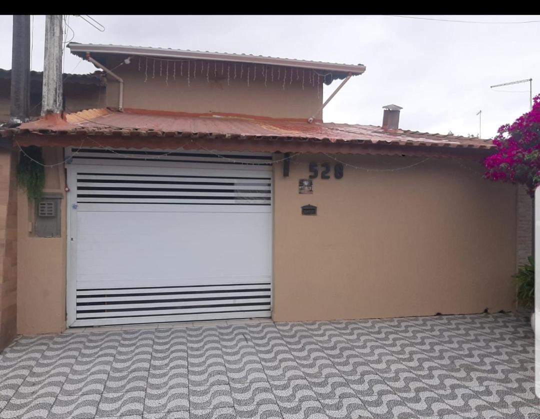 Casa Veraneio A 500 Metros Da Holiday home